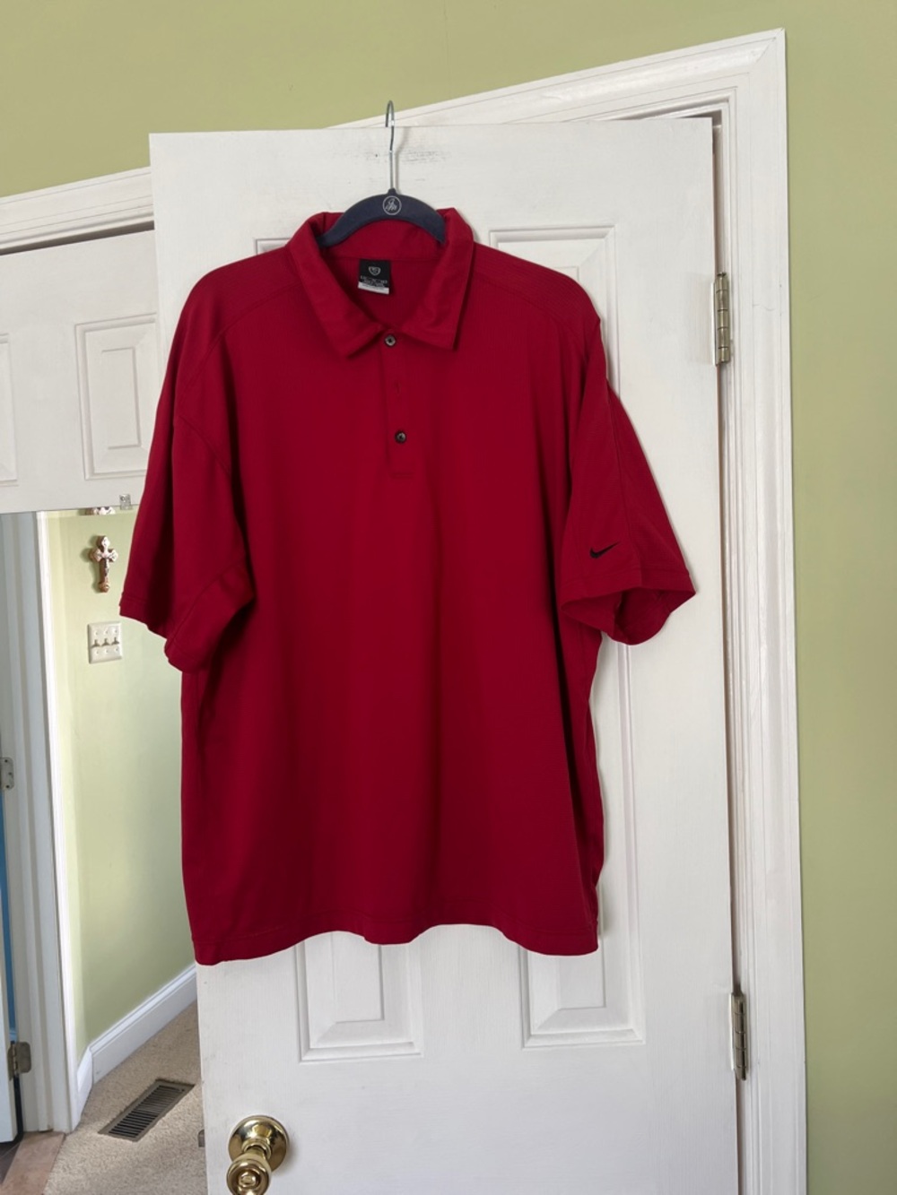 Nike Men’s Golf Burgundy Short-Sleeve Performance Polo. EUC.Sz-XL